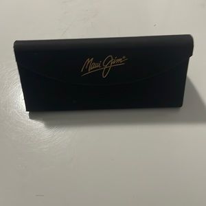 They brand new just tryna get rid of the because I’m moving